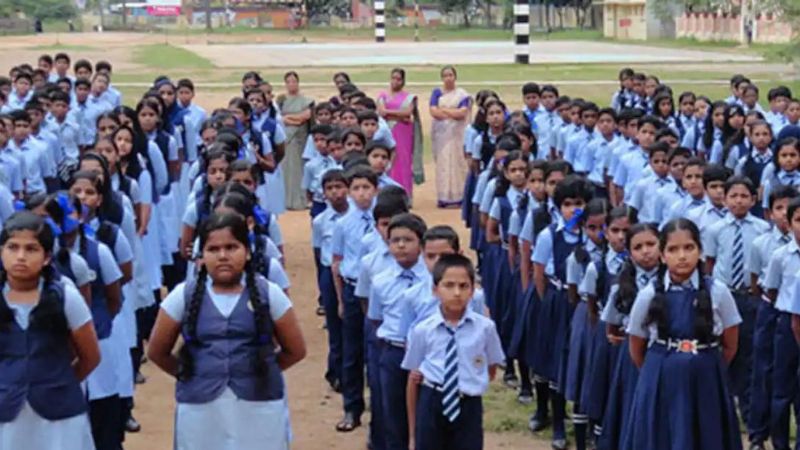 National anthem singing must in all schools says karnataka govt
