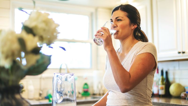 5 benefits of drinking water in morning
