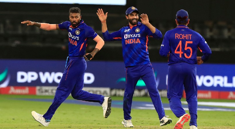 Hardik Pandya Iftikhar Ahmed