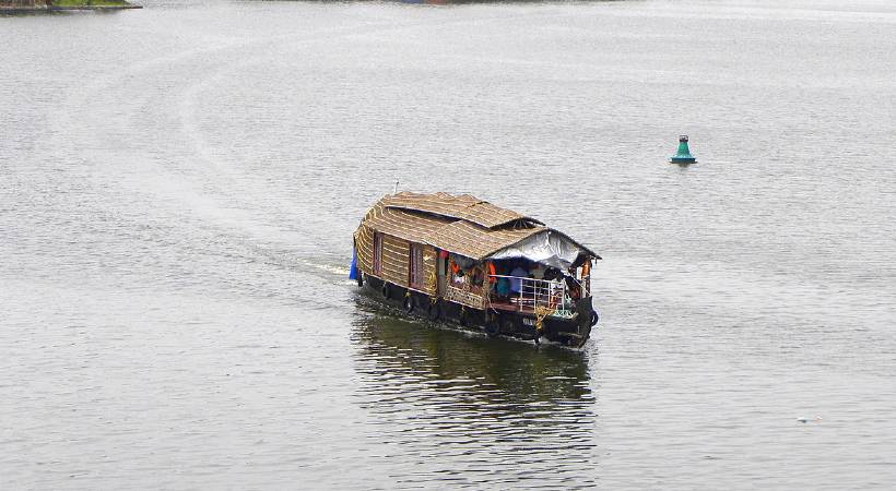 ashtamudi vembanad lake pollution