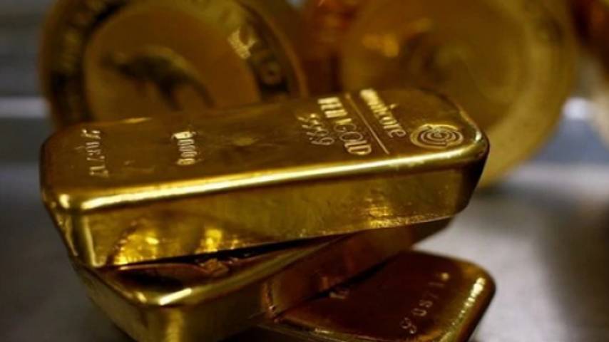 Attempt to smuggle gold in Karipur; Two people were arrested