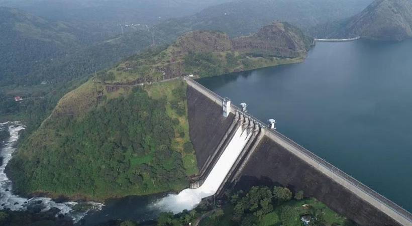 idukki dam opening people residing in periyar shorline alert