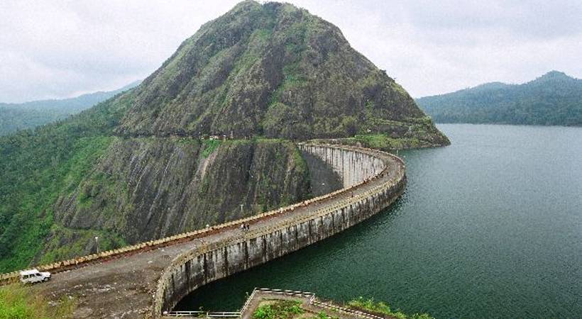 blue alert declared in idukki dam