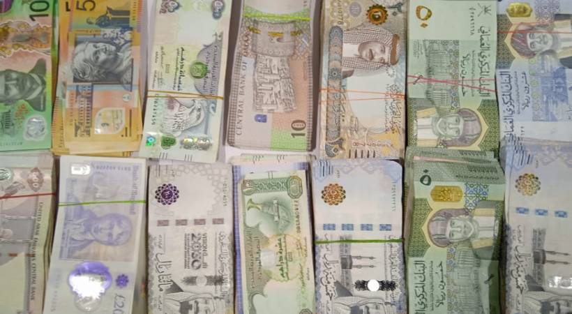 karipur foreign currency seized