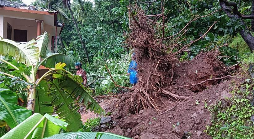kozhikode cyclone massive damage
