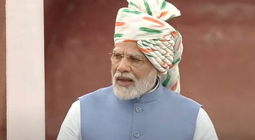 pm modi mentions savarkar in independence day speech