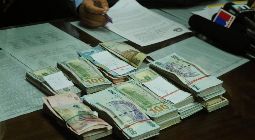 Currency seized at Kochi airport