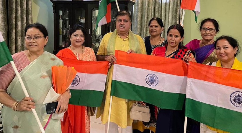 pictures homes flag BJP