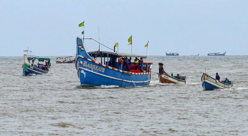 trawling ban kerala rain