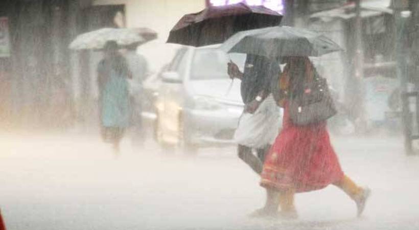 yellow alert declared in 12 kerala districts