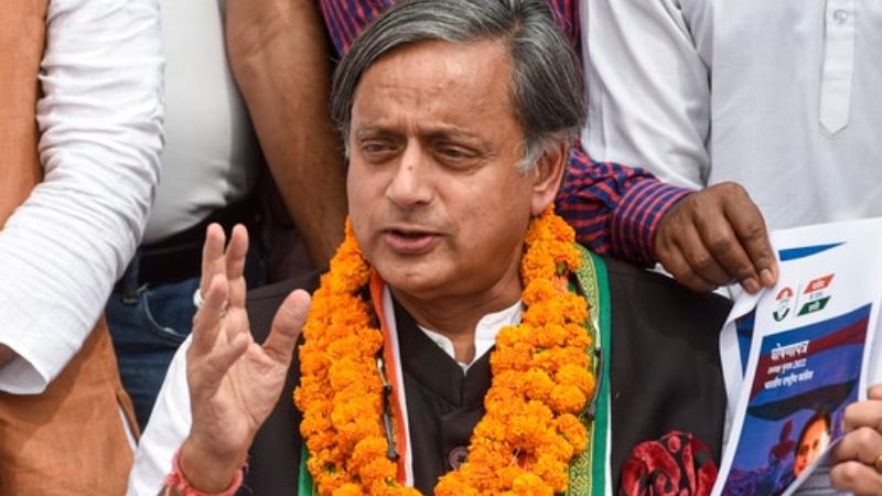 shashi tharoor apologize wrong map of india
