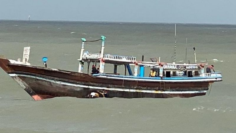 pak boat caught off gujarat coast with drugs of 200 crore