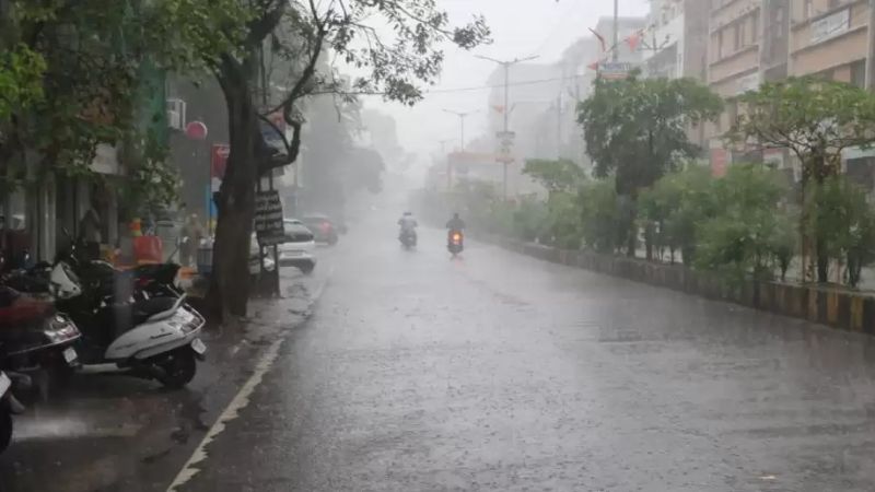 yellow rain alert in three districts kerala