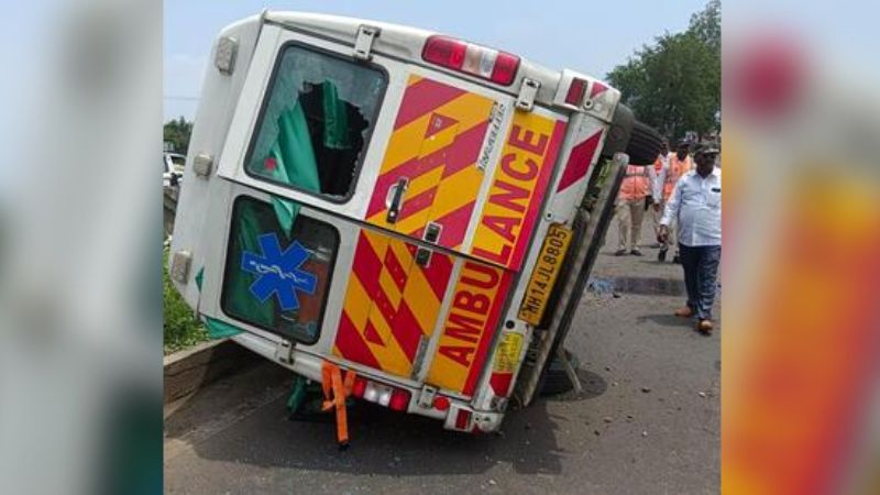 Ambulance carrying liver for transplant meets with accident