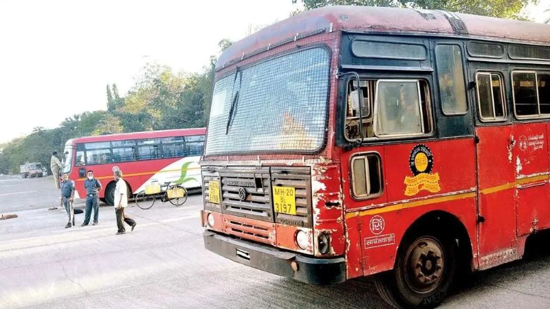 two man lose hands as bus door severse
