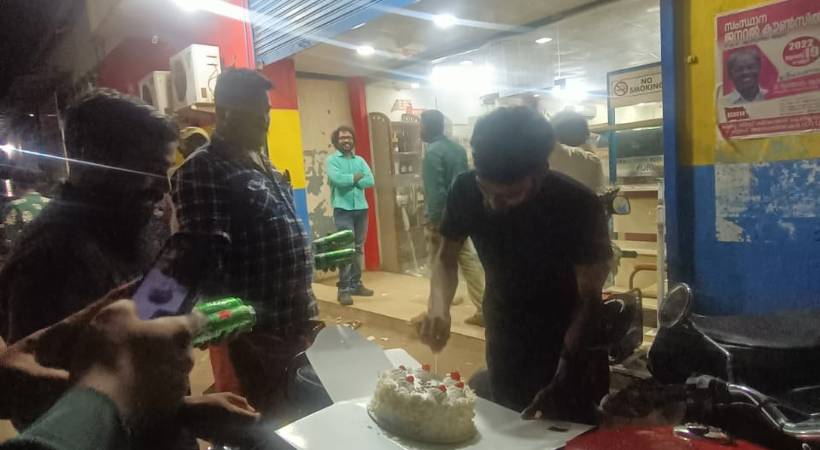 Record in liquor sales; Cake cutting celebration in Kollam