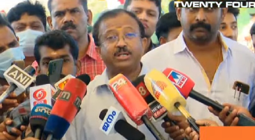 muraleedharan against state governor