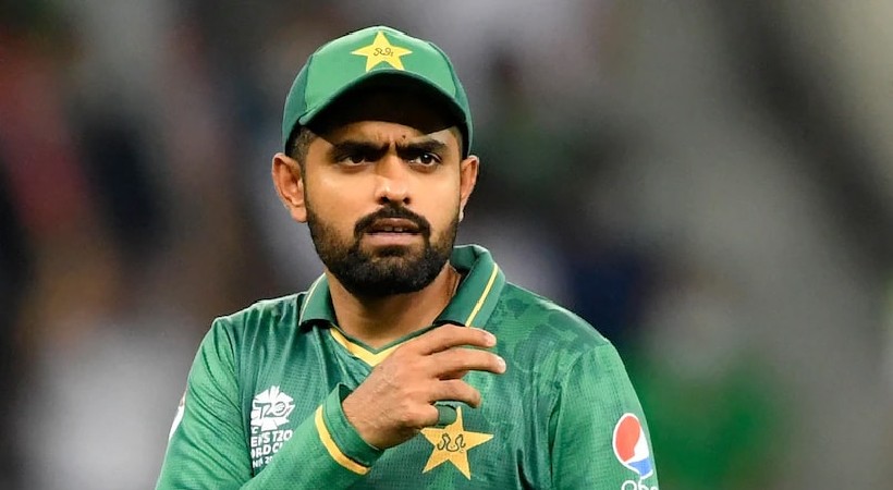 babar azam reply critics