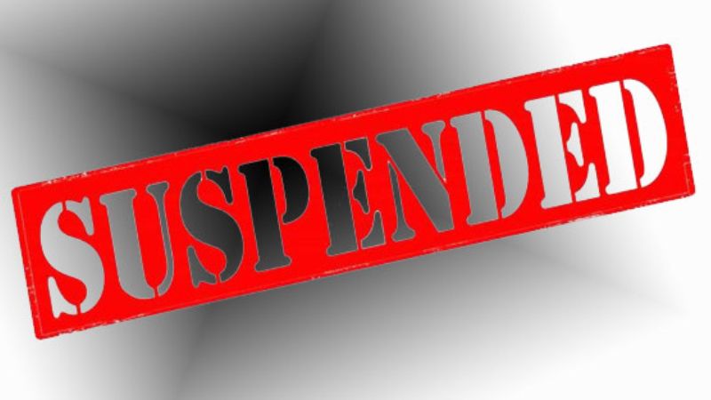 Clerk suspended for insulting kodiyeri balakrishnan in social media