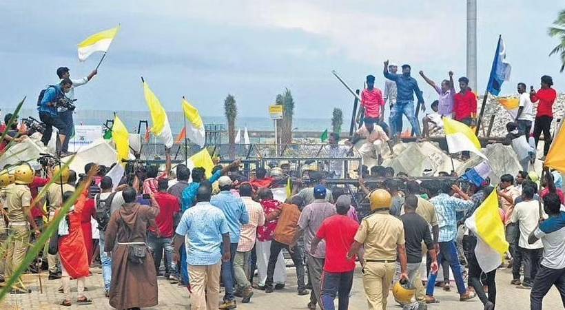 Vizhinjam strike; Collector bans road blockade of Latin Archdiocese