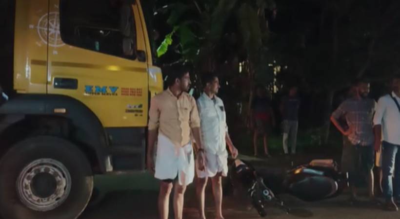 tipper lorry bike collided bikers injured