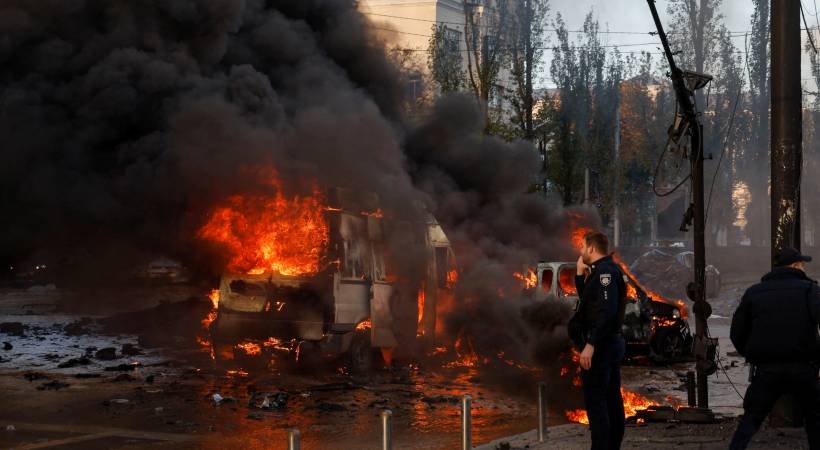 explosions in Kyiv; Russian attack using Iran-supplied drone