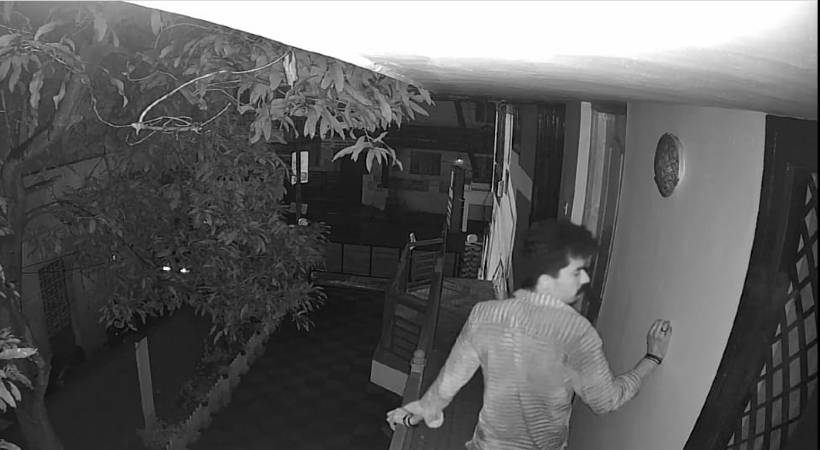 man broke into ambalamukk house