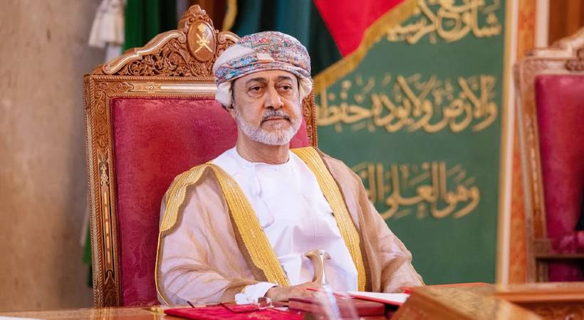 Oman ruler pardons 325 prisoners
