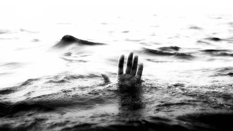 Two dead after boat fell in water