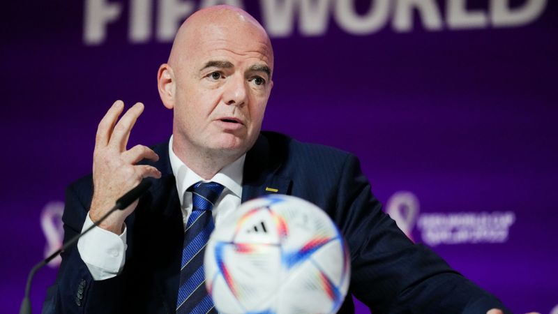 fifa president defends criticism against Qatar