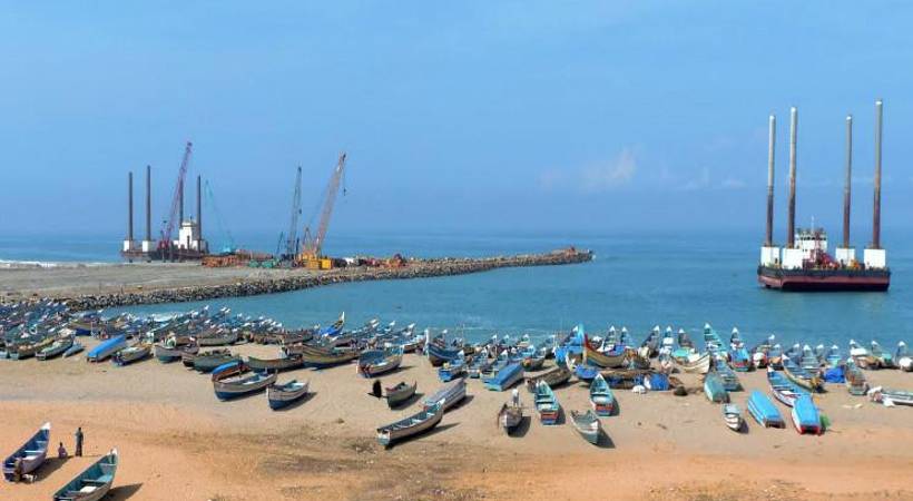 Vizhinjam Mullur Clash between protesters