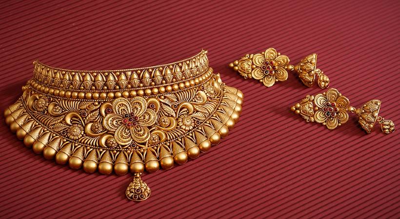 gold price increase continuously for two days