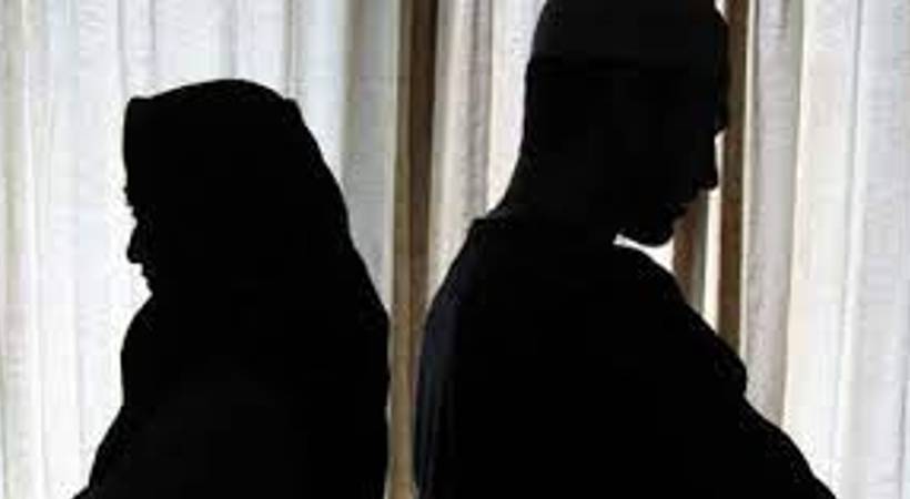 muslim woman can file divorce without husband consent
