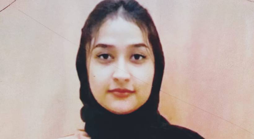19 year old tried smuggling gold karipur airport