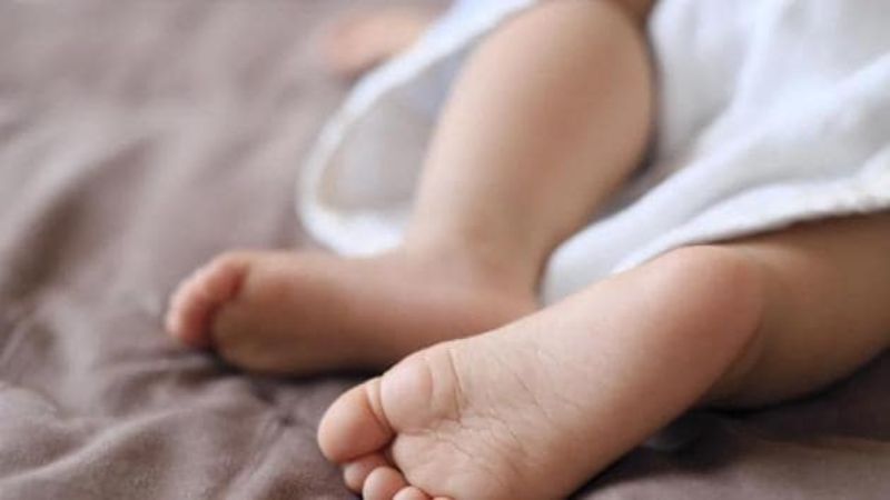 baby boy dies as mother rolls over him in sleep