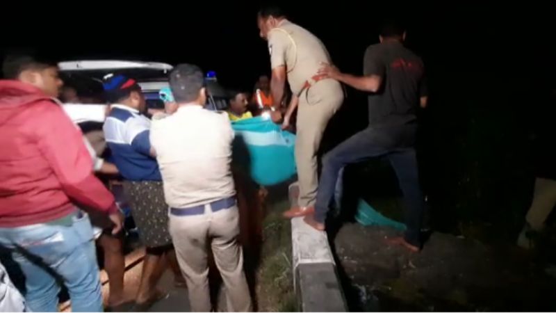 7 sabarimala pilgrims died in car accident kumali