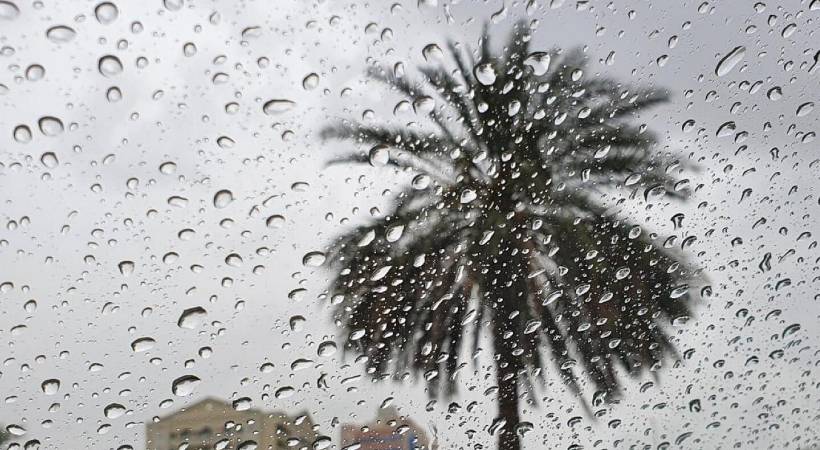 uae cloudy sky chances of rain