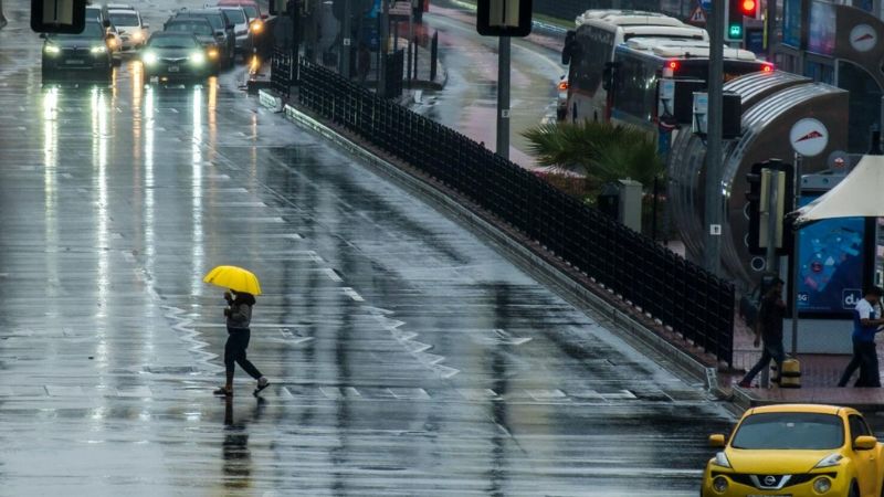 many roads closed at dubai due to heavy rain