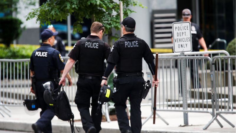 8 people in a family murdered america