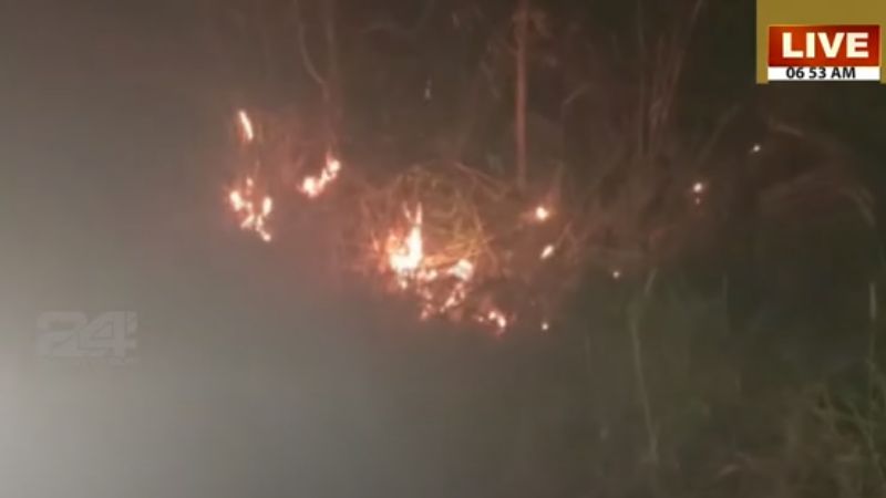 panthal was set on fire by unknown people kannur