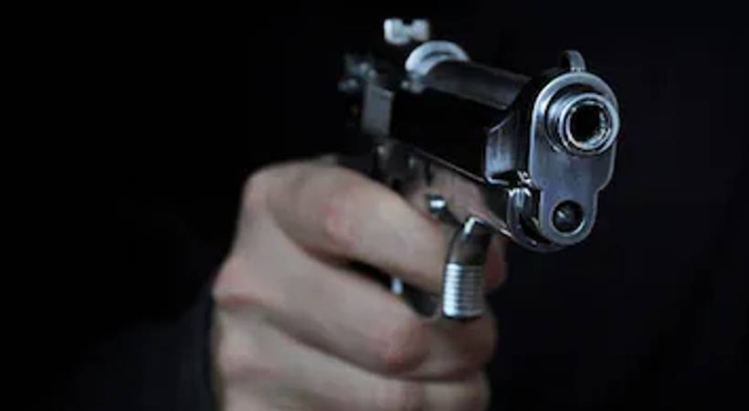 police opened fire on those who beat up the youth