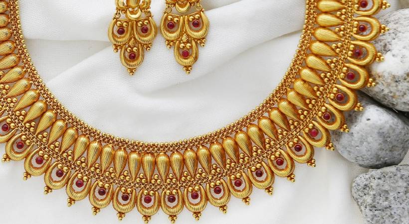 gold rate drops