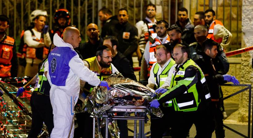 7 killed shooting attack at Jerusalem synagogue