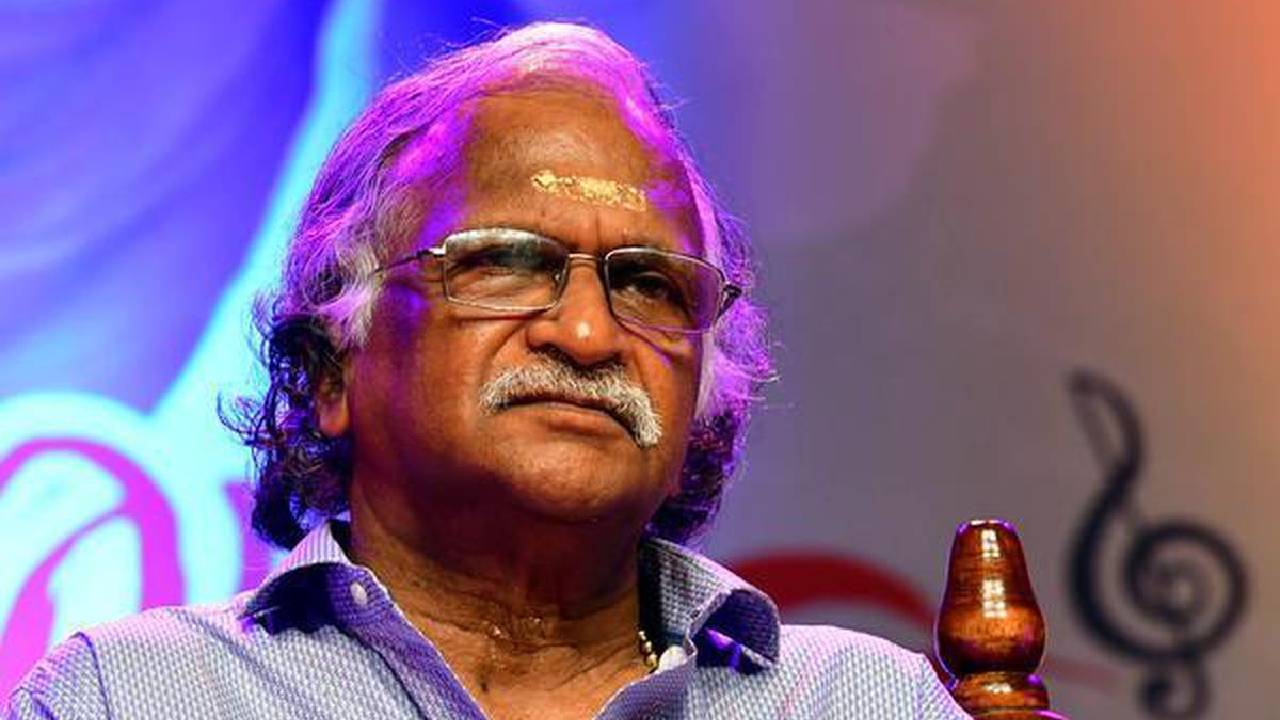 sreekumaran thampi bags harivarasanam award