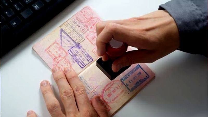 UAE visit visa travel agents filing absconding cases