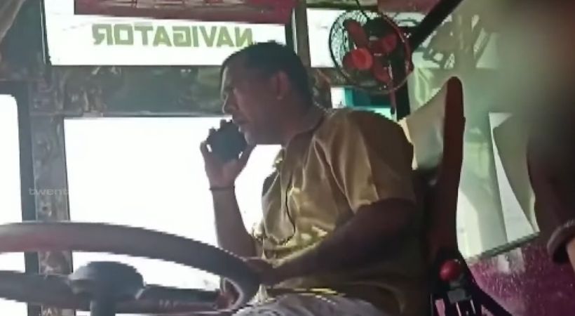 kozhikode driver phone call during driving