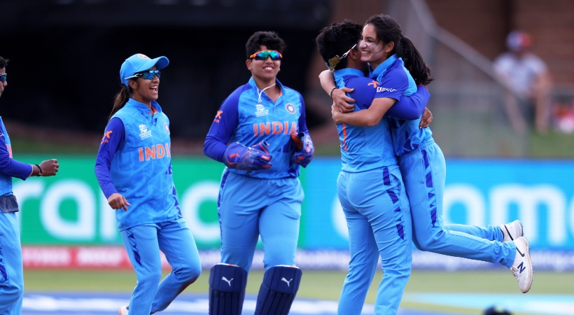India won against Ireland and qualify to semi finals