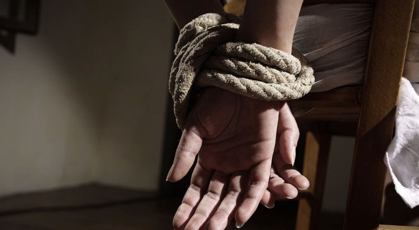 Expat kidnapped by girlfriend