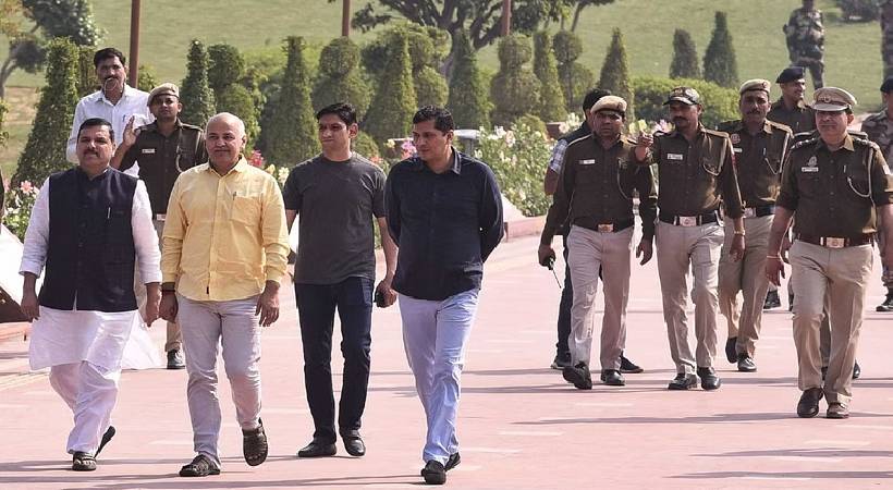CBI remanded manish sisodia in liquor scam case