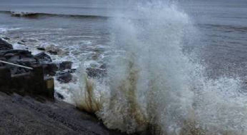 chances of high tide in kerala coast